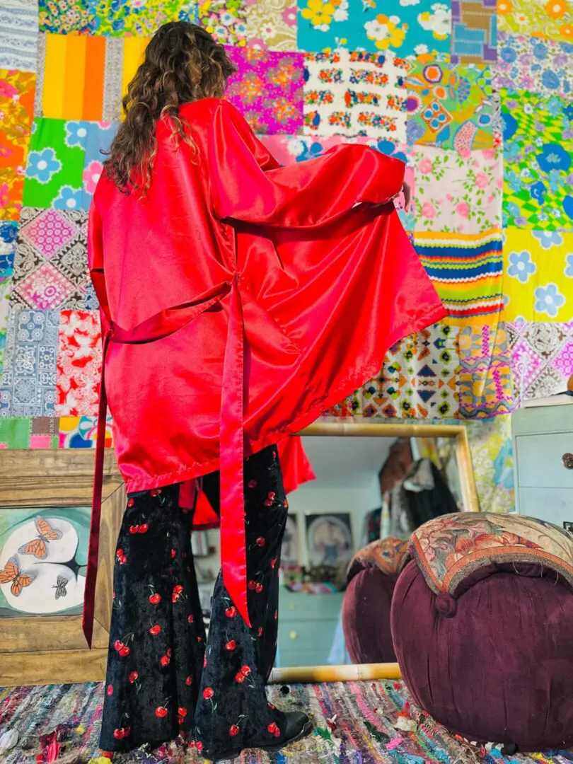 90s Silky Robe w/Lace - S/M/L